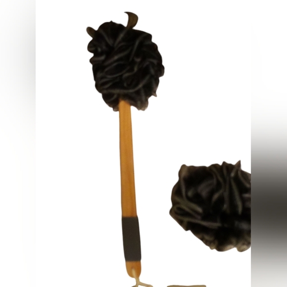 Toem -Loofah Brush 2 pc Set 17" Long Handled Charcoal Loofah & 1 Handheld Lóofah - Picture 6 of 6